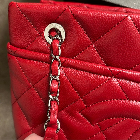 Chanel shopping tote - Picture 13 of 16